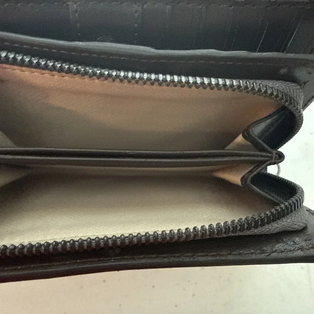 Tumi Wallet Zip Earl Grey Coated Canvas Card Holder